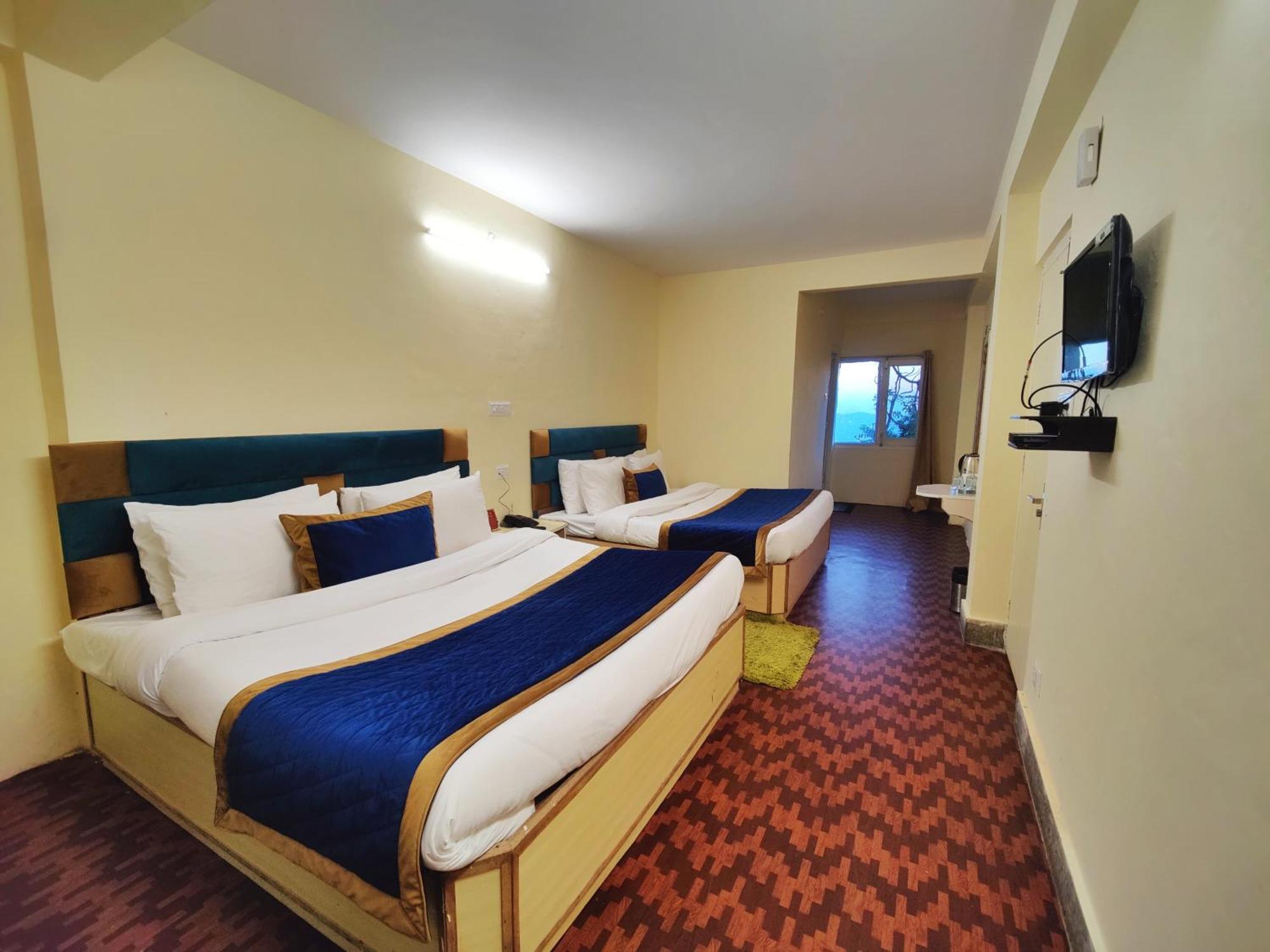 The Ashoka Inn 300Mts Walkable From Mall Road شيملا المظهر الخارجي الصورة