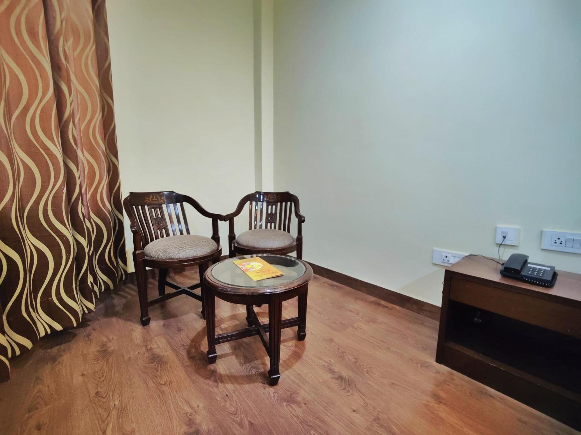 The Ashoka Inn 300Mts Walkable From Mall Road شيملا المظهر الخارجي الصورة